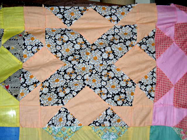 Propeller Blades Quilt Top - QTP