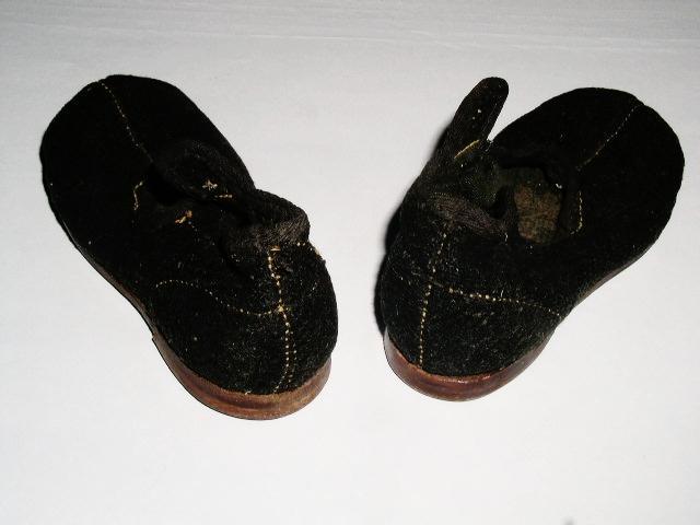 Child's Felt Shoes