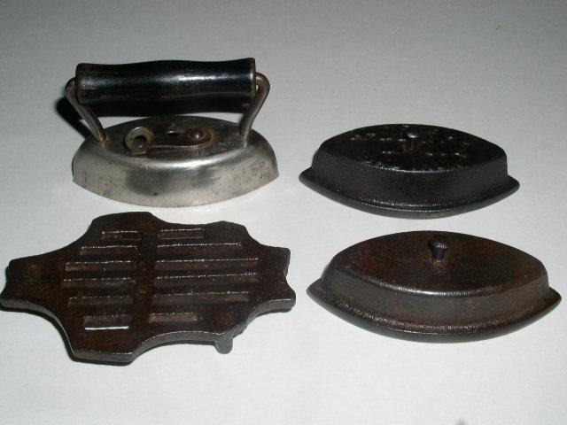 Child's Sad Iron Set