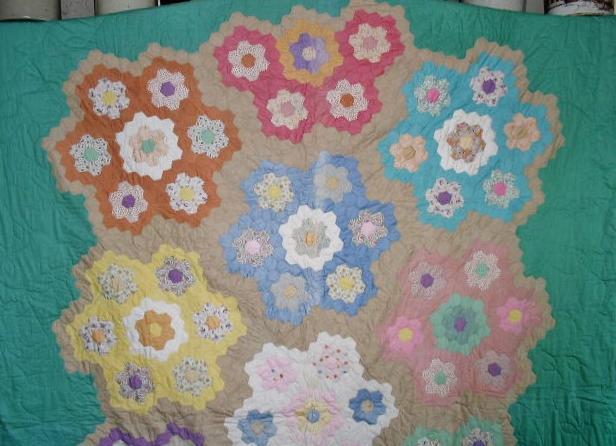 Grandmother's Flower Garden Quilt - QLT