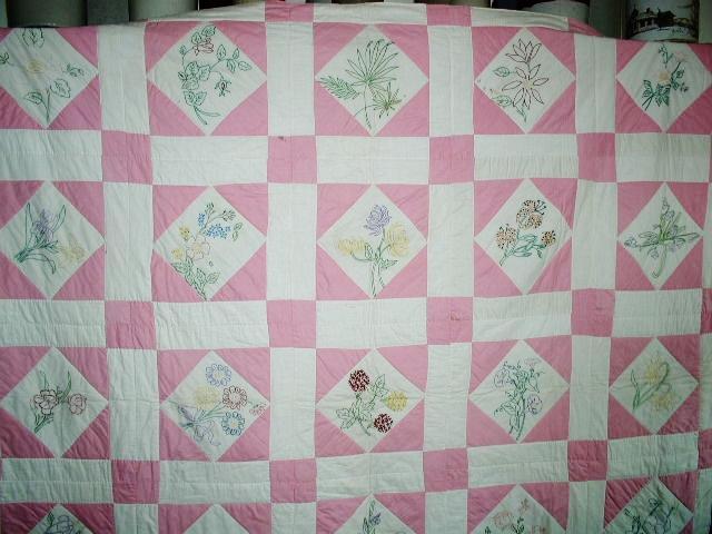Embroidered Floral Quilt - QLT