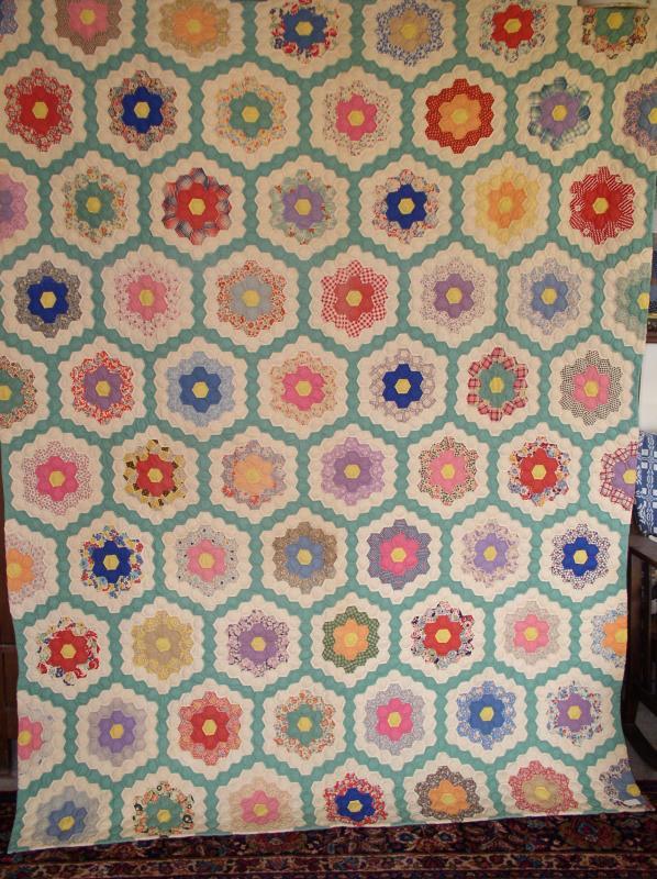 Grandmothers Flower Garden Quilt - QLT