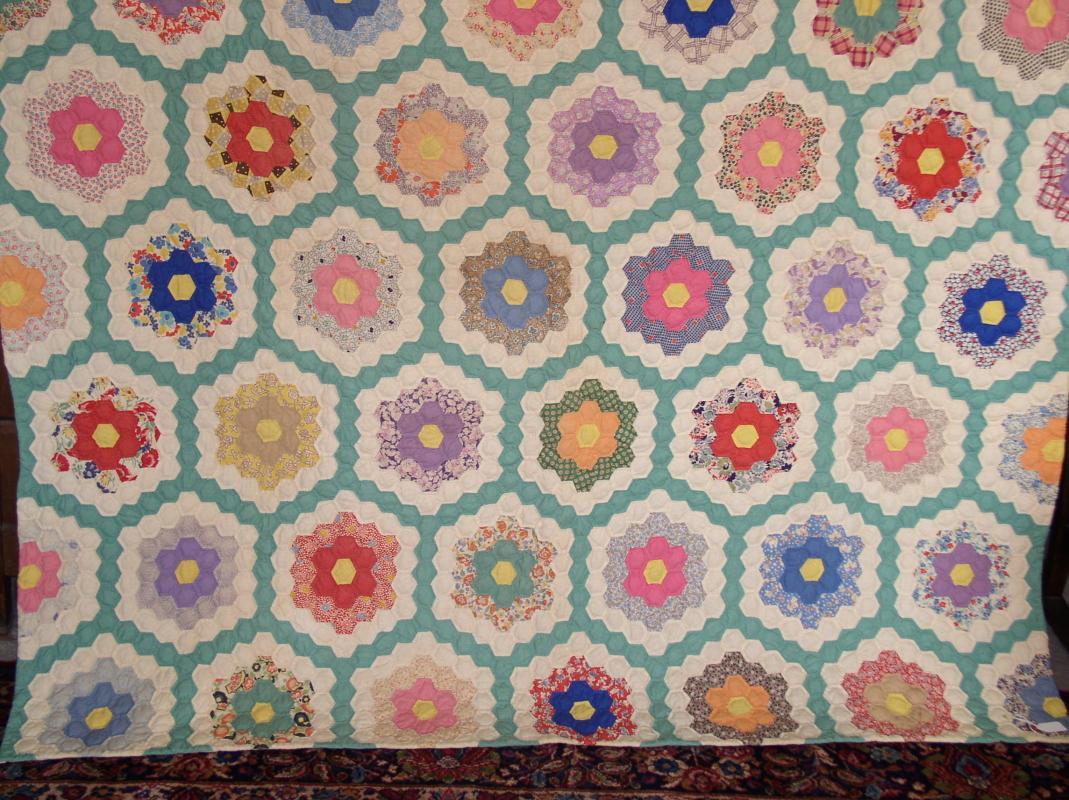 Grandmothers Flower Garden Quilt - QLT