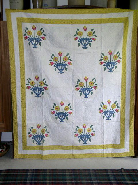 Floral Basket Appliqued Quilt - QLT