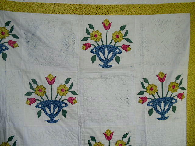 Floral Basket Appliqued Quilt - QLT