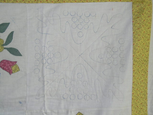 Floral Basket Appliqued Quilt - QLT