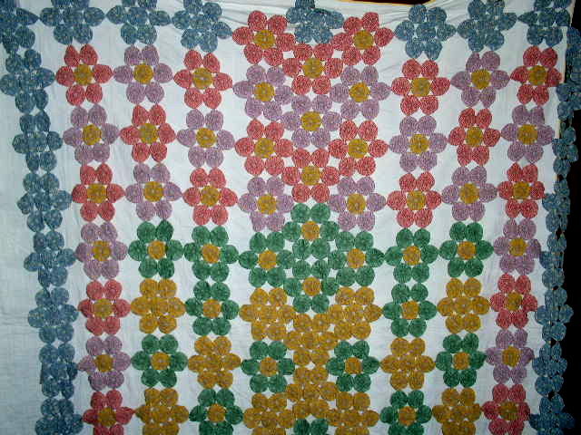 Yo-Yo Flower Quilt - QLT