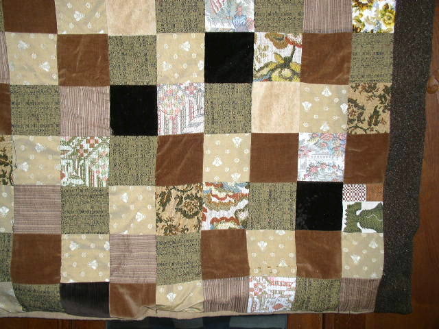 Carriage Robe - QLT