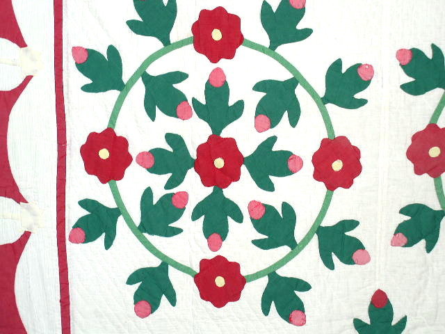 Rose Wreath Applique Quilt - QLT