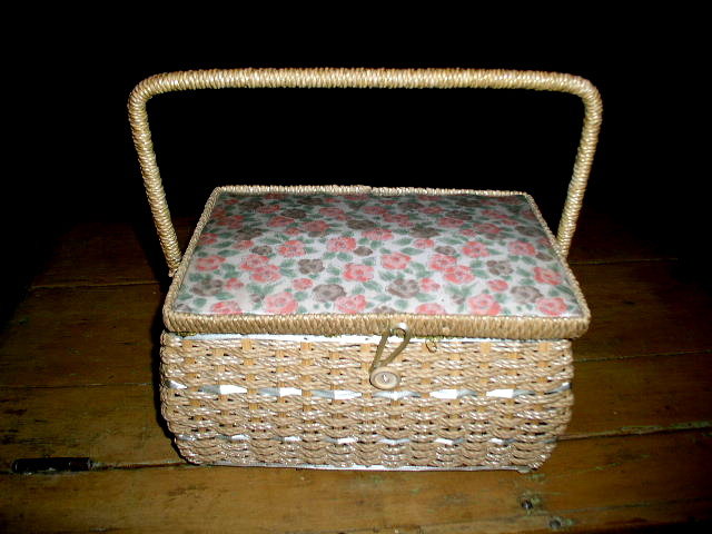 Dritz Wicker Sewing Box