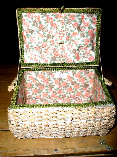 Dritz Wicker Sewing Box