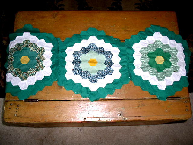 Vintage Quilt Blocks, Grandmothers Flower Garden - QB