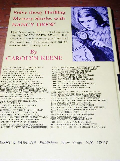 Nancy Drew, The Clue of the Velvet Mask book