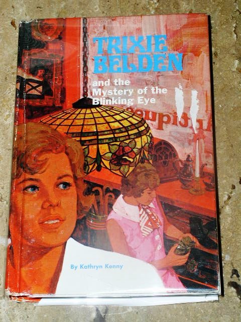 Trixie Belden, The Mystery of The Blinking Eye Book