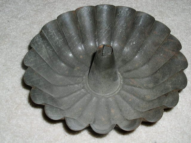 Large Metal Jello Mold