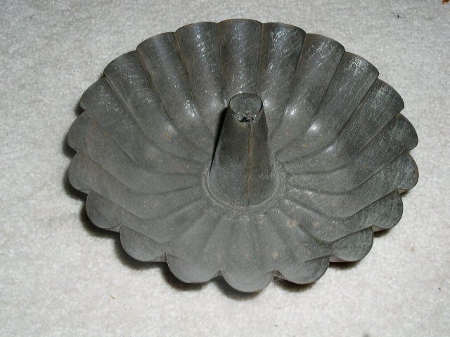 Large Metal Jello Mold