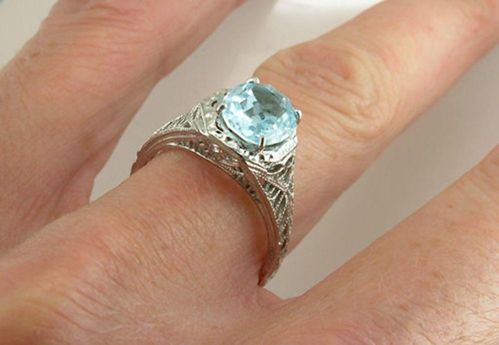 Vintage 1.90ct Aquamarine 18K White Gold Retro Engagement/Cocktail Ring
