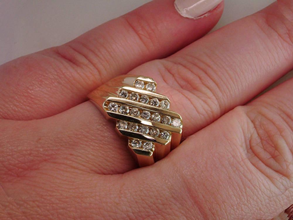 High Quality Mens 0.65ct Diamond 14k Yellow Gold Wedding Cocktail Ring