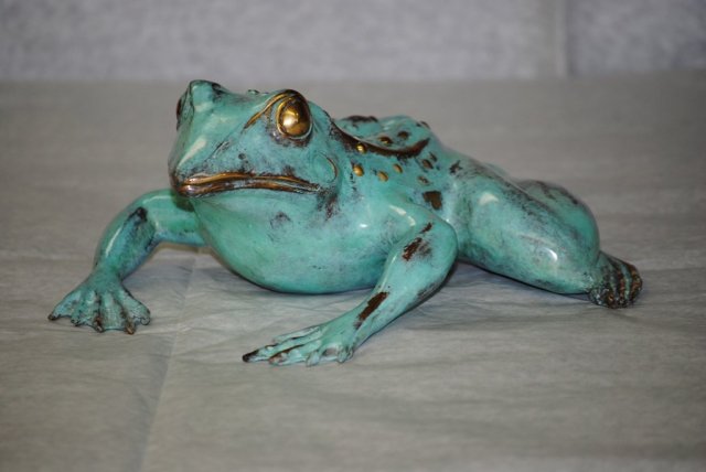 Sculpture bronze bull frog Italian 1900