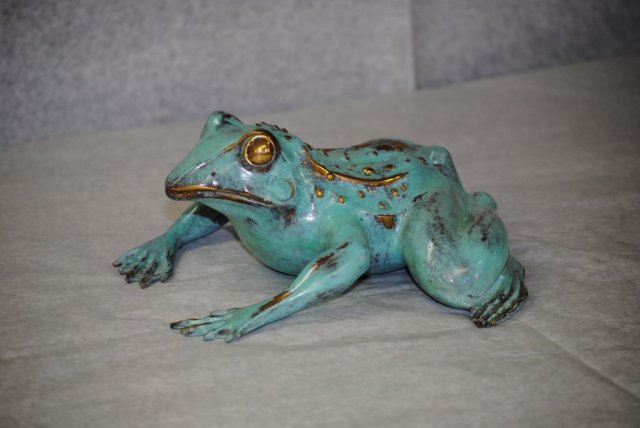 Sculpture bronze bull frog Italian 1900