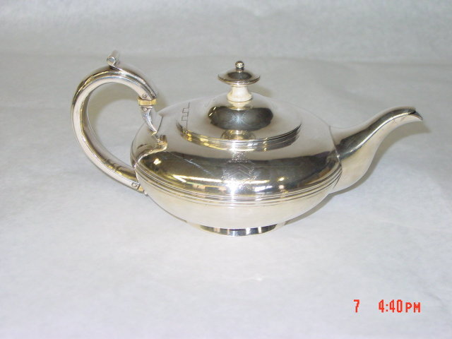 Antique tea pot William IV London 1832