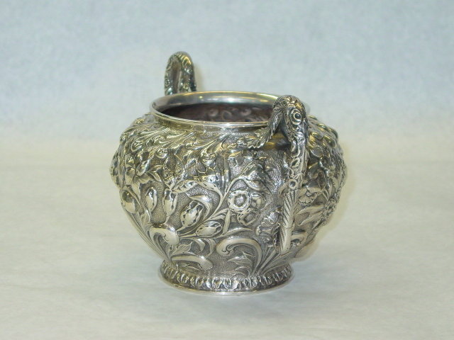 Kirk & Sons repousse sugar bowl America 1890