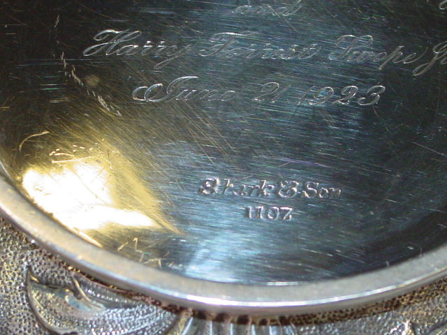 Kirk & Sons repousse sugar bowl America 1890