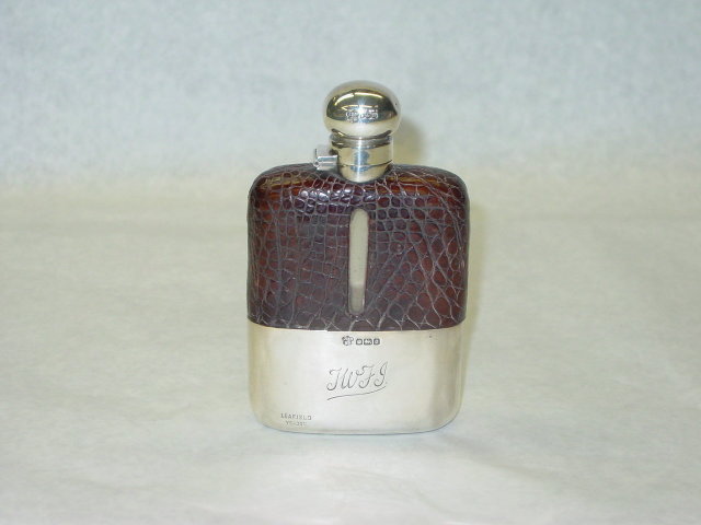 Pocket flask city of Sheffield 1906