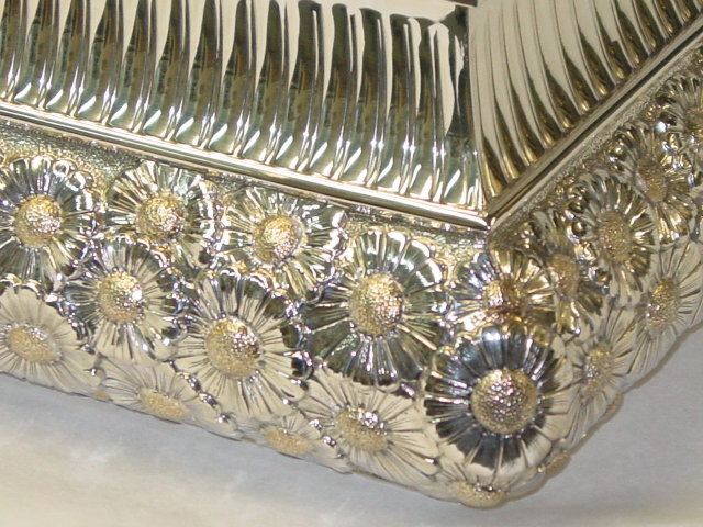 Daisies style rectangular cachepot Italian 1950