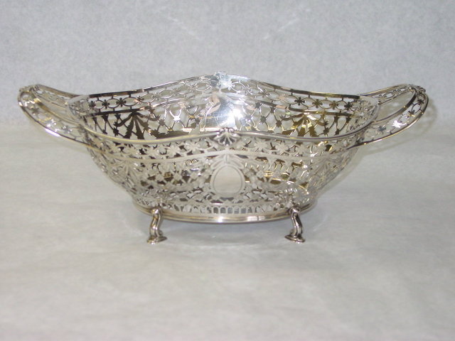 Antique oval pierced basket Sheffield 1910