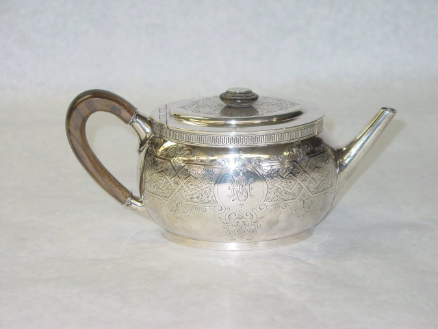 Antque small tea pot Tiffany & Co. America 1870