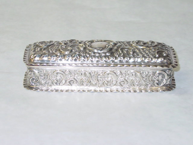 Antique rectangular shaped box Chester 1907