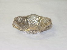 Antique pierced small basket Birmingham 1898