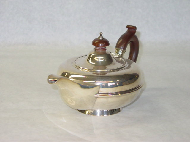Antique tea pot George V Birmingham 1935