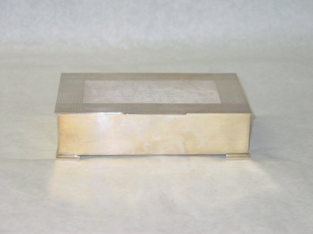 Antique cigarettes box London 1961