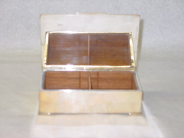 Antique cigarettes box London 1961