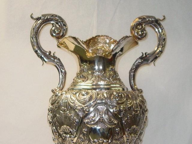 Rococò amphora vase Italian 1950