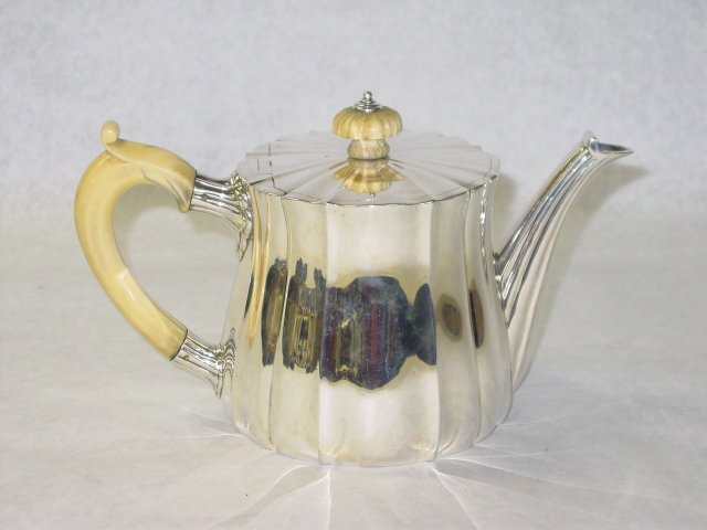 Antique tea pot London 1897