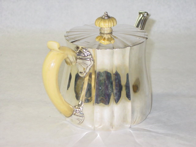 Antique tea pot London 1897