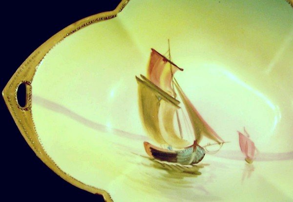 Nippon Master Nut Bowl