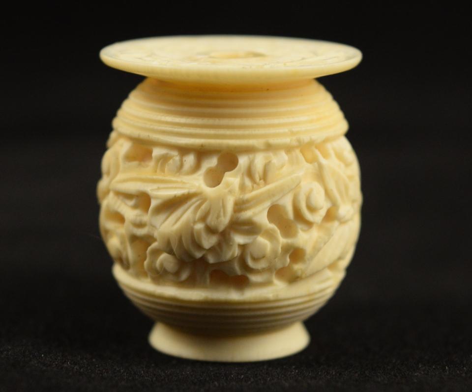 Antique Pre-Ban Ivory Sewing Collectible - Thread Holder Birds & Flowers