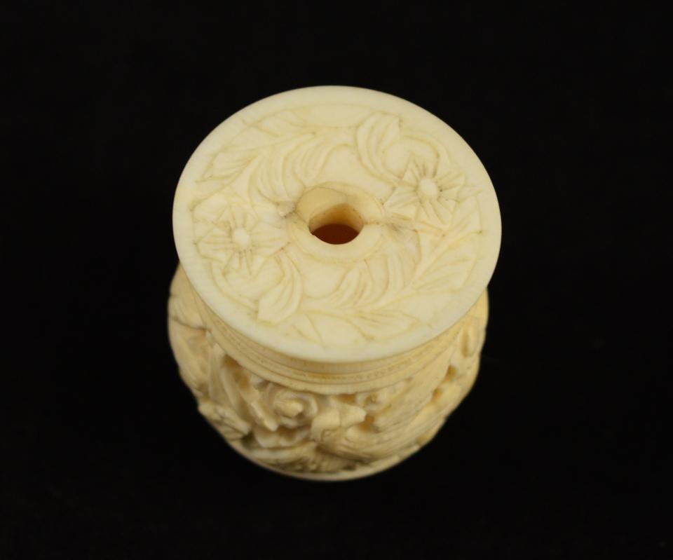Antique Pre-Ban Ivory Sewing Collectible - Thread Holder Birds & Flowers