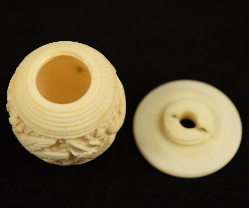 Antique Pre-Ban Ivory Sewing Collectible - Thread Holder Birds & Flowers
