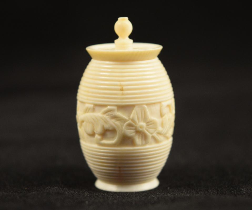 Antique Pre-Ban Ivory Sewing Collectible - Thread Holder