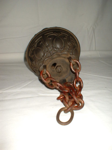 Cast Iron String Holder TS1003