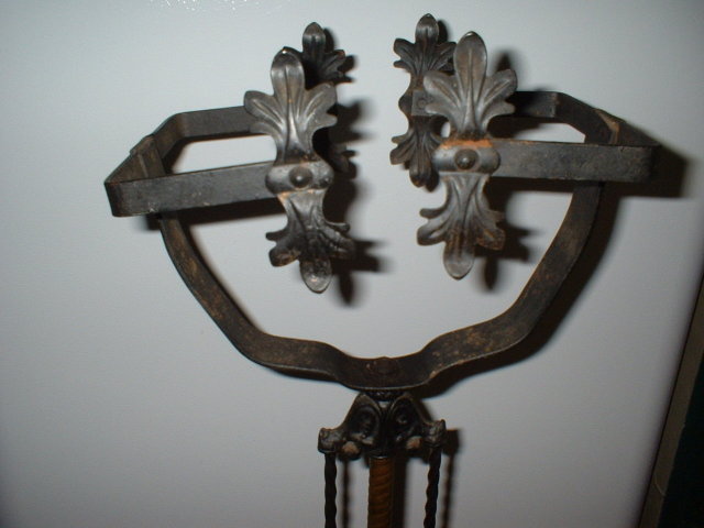 Art Noveau Fish Bowl Holder