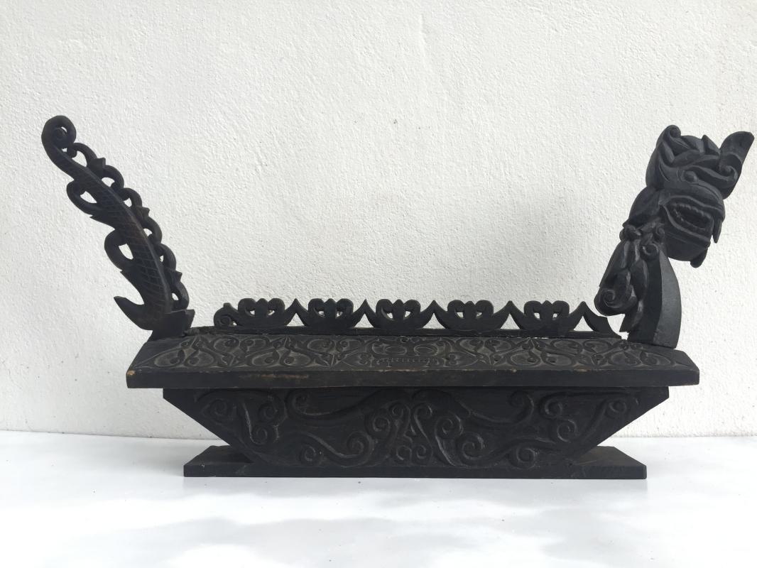 AUTHENTIC 770mm DAYAK TOMB Burial Chamber Urn Sandung Naga Coffin Statue Borneo