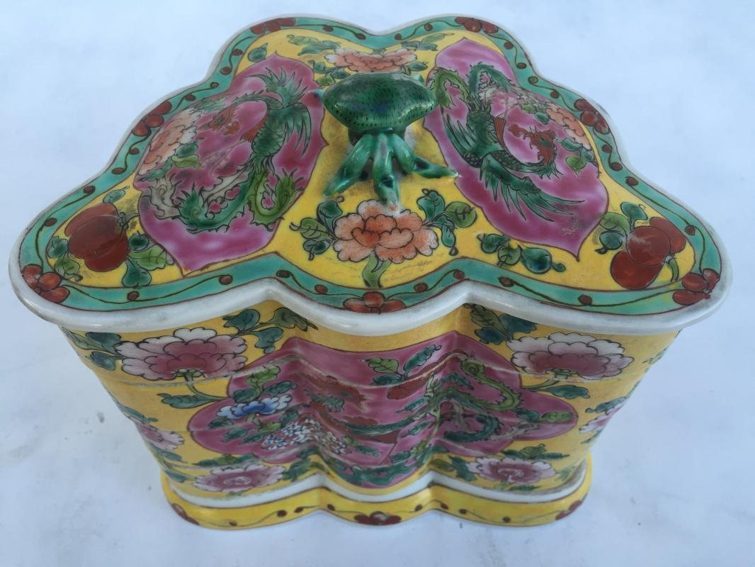 YELLOW BUTTERFLY 200mm NYONYA FOOD CONTAINER Porcelain Tray Box Nonya Chinese