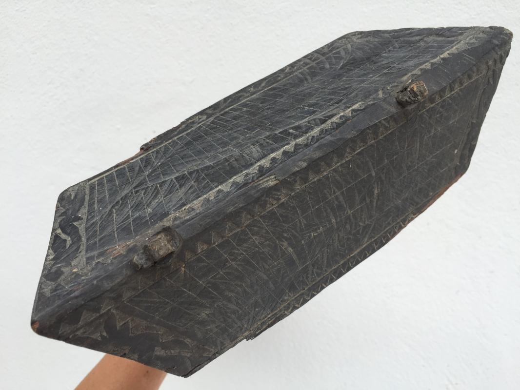 BORNEO TOTEM BURIAL 465mm/18.3