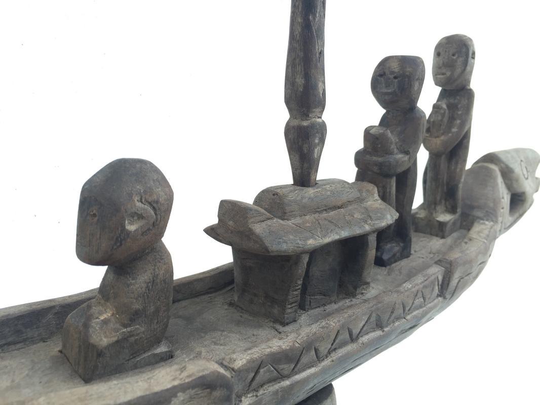 COFFIN BOAT ON STAND 400mm LOVELY VESSEL Native Sculpture Statue Figure Dayak